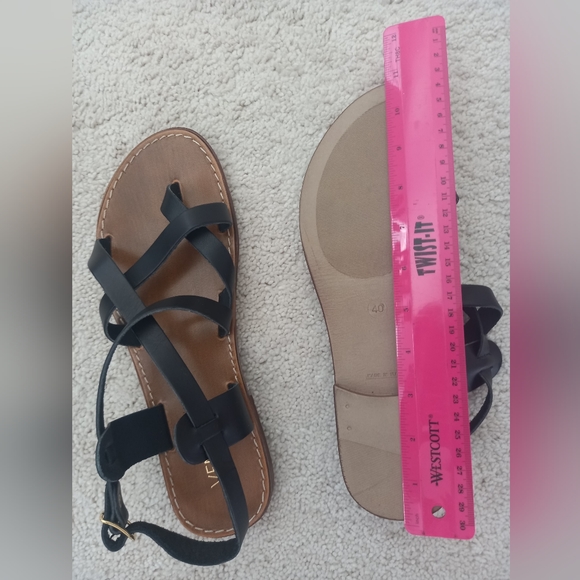 Venezia black leather sandals Size 9 US- 40EU - Picture 6 of 8
